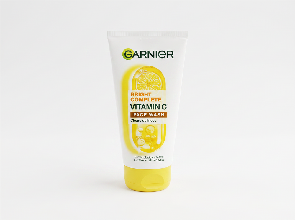 Garnier Bright complete Face Wash